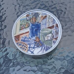 Decorative Kitchen Scene Round Tin with cork drink coaster set - Blue & Green